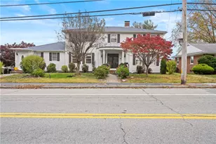 446 Budlong Rd, Cranston, RI 02920 - Photo 2