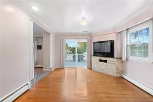 446 Budlong Rd, Cranston, RI 02920 - Photo 26