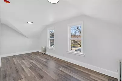 52 Sumner Avenue, Cranston, RI 02920 - Photo 18