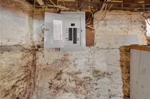 52 Sumner Ave, Cranston, RI 02920 - Photo 22