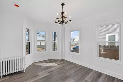 52 Sumner Avenue, Cranston, RI 02920 - Photo 4