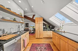 10 East St, Providence, RI 02906 - Photo 18