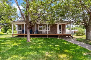 39 Salt Pond Way, Westerly, RI 02891 - Photo 2