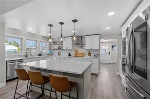 53 Baycliff Dr, Warwick, RI 02818 - Photo 6