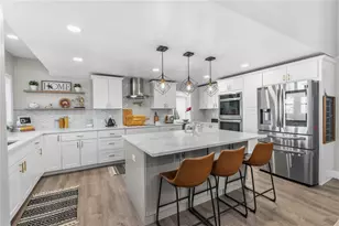 53 Baycliff Dr, Warwick, RI 02818 - Photo 1