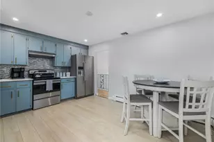 384 Valley Rd, Middletown, RI 02842 - Photo 4