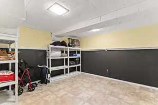 49 Cove St, Pawtucket, RI 02861 - Photo 32