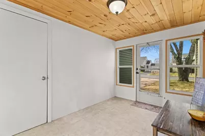 49 Cove Street, Pawtucket, RI 02861 - Photo 28