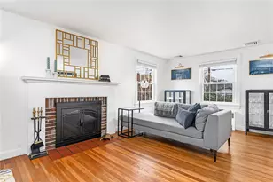 28 Rosegarden St, Warwick, RI 02888 - Photo 6