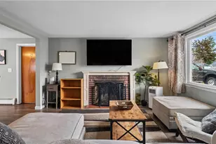 45 Whippoorwill Rd, Warwick, RI 02888 - Photo 4