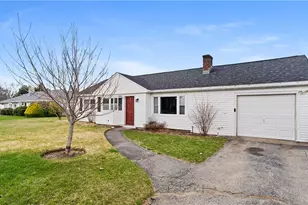 45 Whippoorwill Rd, Warwick, RI 02888 - Photo 2