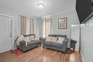 35 Sterling Ave, Providence, RI 02909 - Photo 4