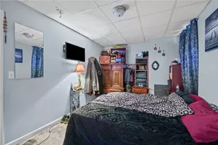 35 Sterling Ave, Providence, RI 02909 - Photo 14