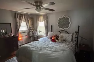 23 Rock St, Bristol, RI 02809 - Photo 4