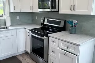 116 Holden Rd, South Kingstown, RI 02879 - Photo 4