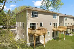 40 Farnum Pike, Smithfield, RI 02917 - Photo 10