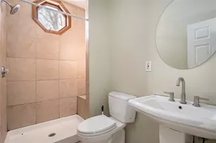 40 Norfolk St, Cranston, RI 02910 - Photo 8