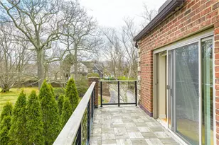 111 Harrison Ave, Newport, RI 02840 - Photo 26