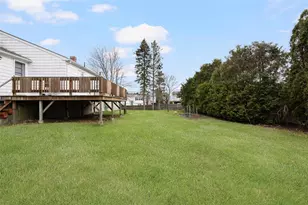 93 Norman St, Cumberland, RI 02864 - Photo 12