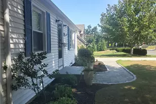 139 Coggeshall Ave, Newport, RI 02840 - Photo 4