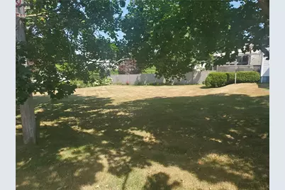 139 Coggeshall Avenue, Newport, RI 02840 - Photo 48