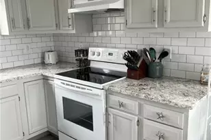 115 Holden Rd, South Kingstown, RI 02879 - Photo 4