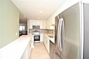 66 Girard Ave, Newport, RI 02840 - Photo 14