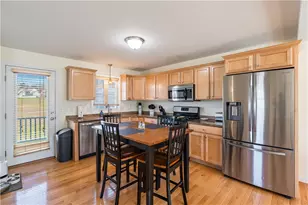 27 Streamview Dr, Cumberland, RI 02864 - Photo 4