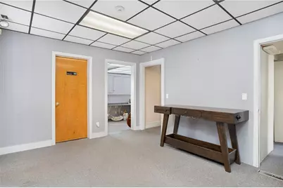 1040 Cranston Street, Cranston, RI 02910 - Photo 12