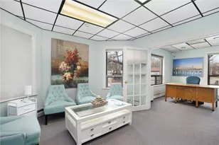 1040 Cranston St, Cranston, RI 02910 - Photo 8