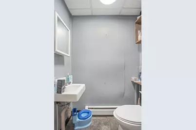 1040 Cranston Street, Cranston, RI 02910 - Photo 10