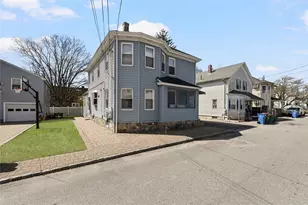 34 Byron St, Cranston, RI 02920 - Photo 2