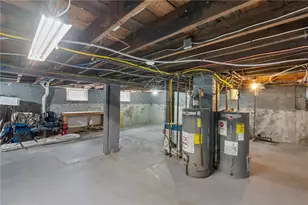 476 N Broadway, East Providence, RI 02914 - Photo 24
