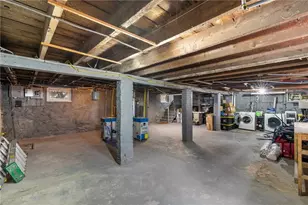 476 N Broadway, East Providence, RI 02914 - Photo 26