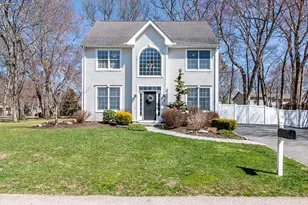 33 Twin Leaf Trail, Narragansett, RI 02874 - Photo 1