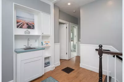 29 Anthony Street, Newport, RI 02840 - Photo 14