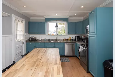 29 Anthony Street, Newport, RI 02840 - Photo 4