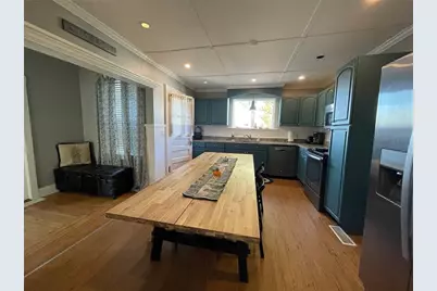 29 Anthony Street, Newport, RI 02840 - Photo 6