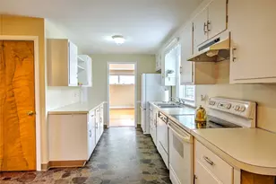 53 Royer St, Cranston, RI 02920 - Photo 8