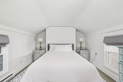 17 Old Beach Road, Newport, RI 02840 - Photo 32