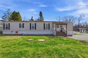 225 Brayton Rd, Tiverton, RI 02878 - Photo 4