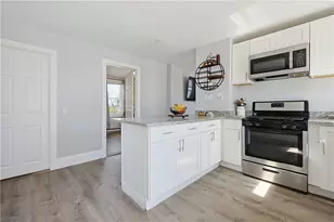 20 De Soto St, Providence, RI 02909 - Photo 30