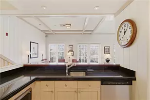 125 Corys Ln, Portsmouth, RI 02871 - Photo 10