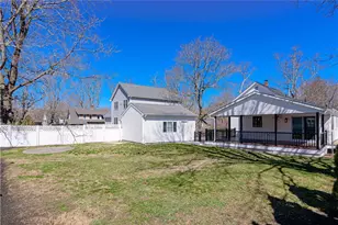 106 Winter St, South Kingstown, RI 02879 - Photo 16