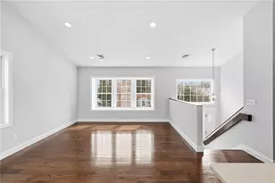 29 Calumet Ave, Johnston, RI 02919 - Photo 10