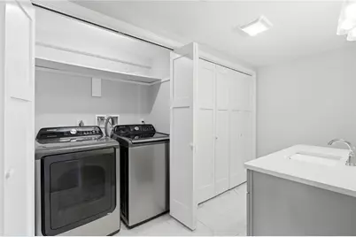 29 Calumet Avenue, Johnston, RI 02919 - Photo 32