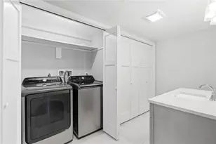 29 Calumet Ave, Johnston, RI 02919 - Photo 32