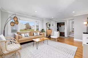 45 Harvey Rd, Middletown, RI 02842 - Photo 4