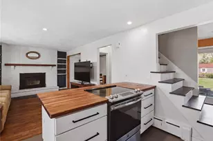 18 Loring Rd, Bristol, RI 02809 - Photo 10