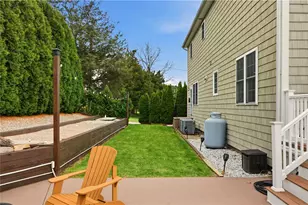 42 Lewis St, Tiverton, RI 02878 - Photo 6